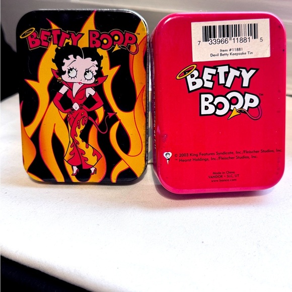 ✨HOST PICK✨ Vintage 2003 Betty Boop Tin Box with Flame Design - Picture 9 of 16